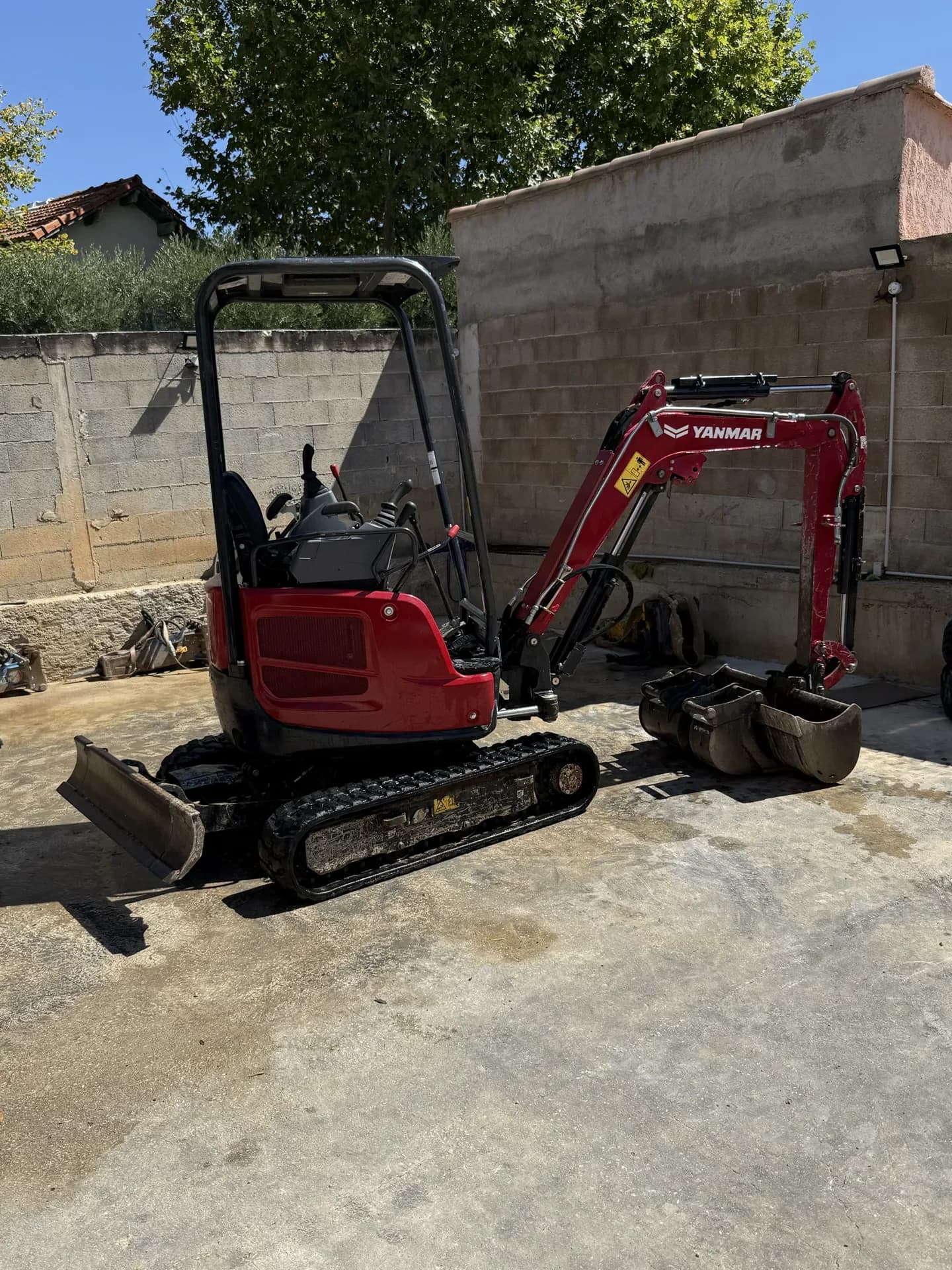 Mini pelle 1,6T Yanmar 1,6T en location à Aix-en-Provence - photo 2