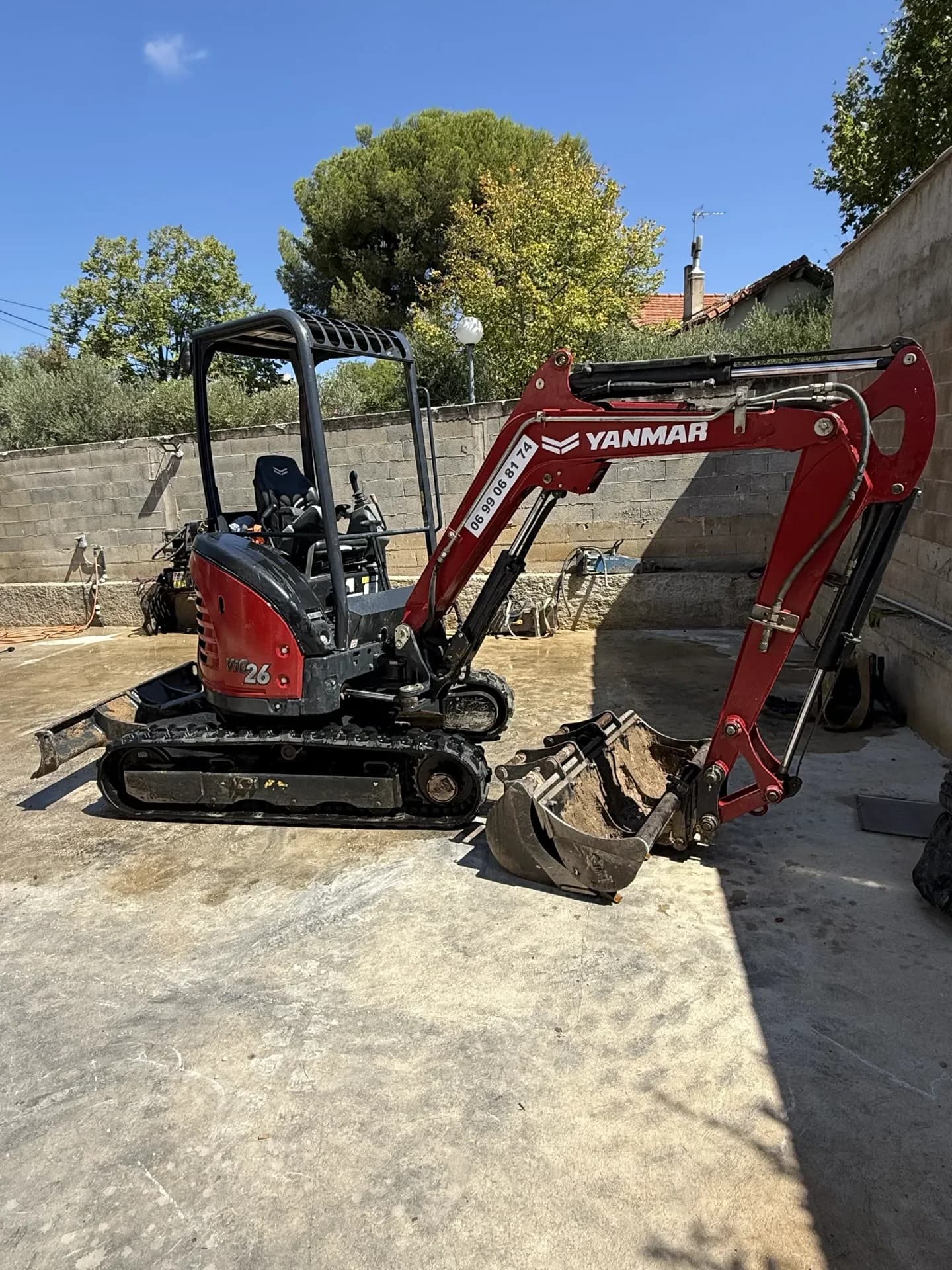Mini pelle 2,6T Yanmar ViO26 en location à Aix-en-Provence